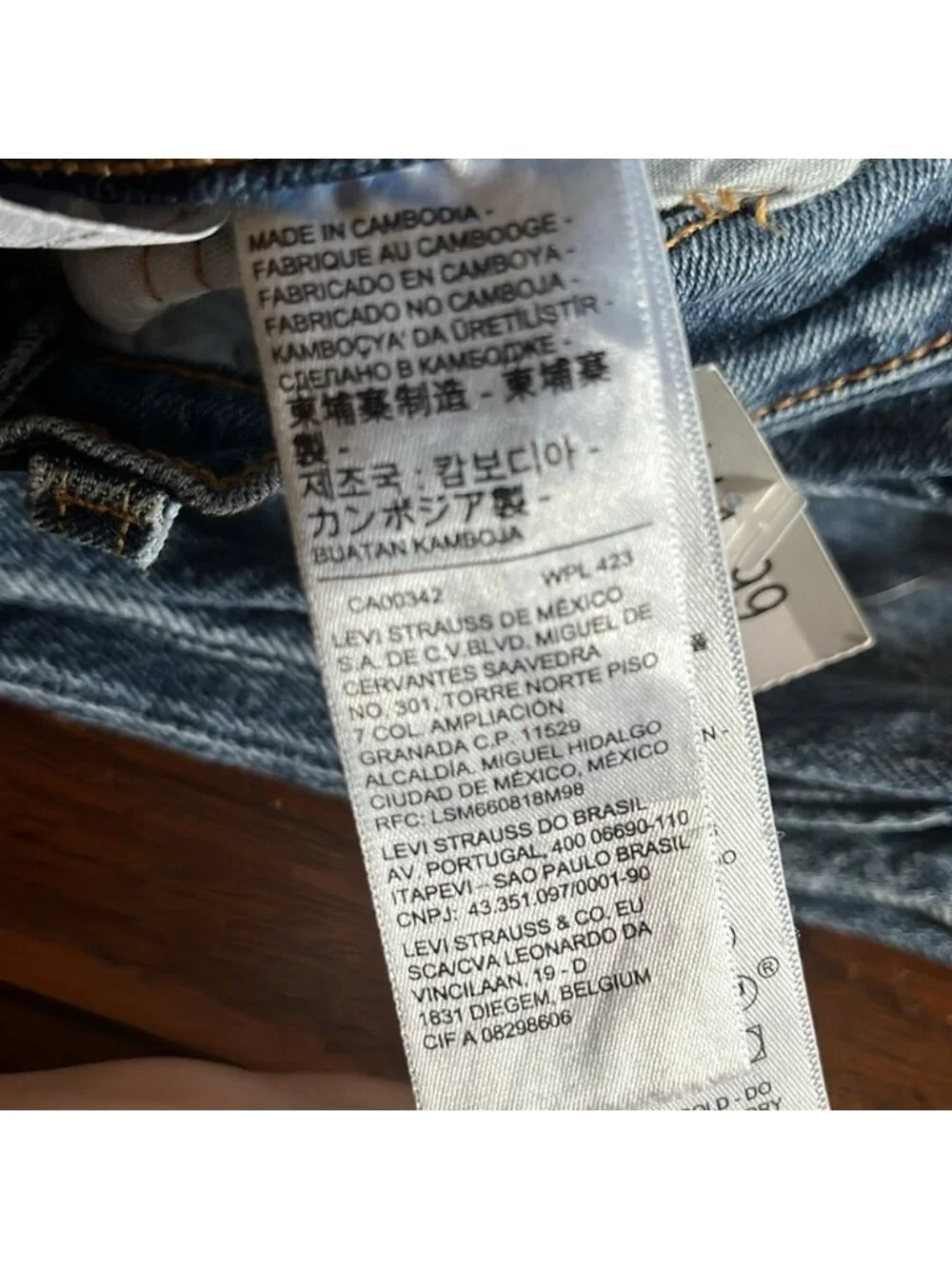 Levi’s 501 Original Fit Jeans Size 24 Medium Blue Wash - Picture 14 of 15